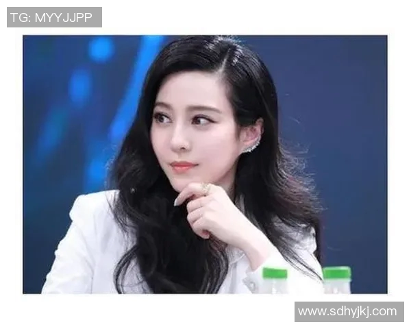 足球球星与女星闪耀红毯背后深情故事揭秘牵动全球粉丝心弦